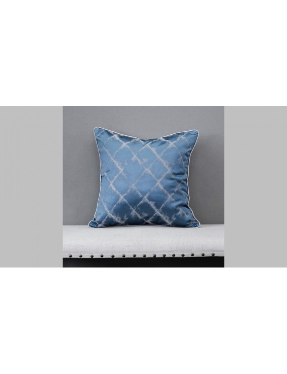 PW-004 Pillow - Diamond